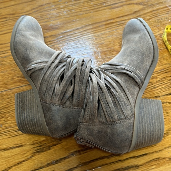 Fergalicious brown booties.  Size 7.  Brown with 2” heel. - Picture 5 of 9